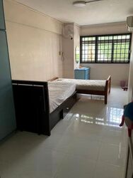 Blk 650 Yishun Avenue 4 (Yishun), HDB Executive #567587101